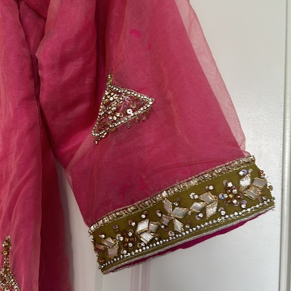 Pakistani 3pc Mehendi Lengha adress - Picture 11 of 17
